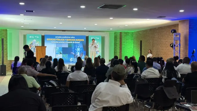 004 ornada académica sobre Servicios Públicos y Derechos Humanos