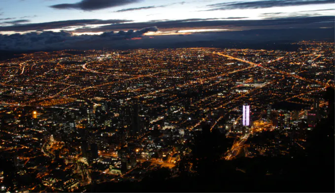 Fondo ciudades 100